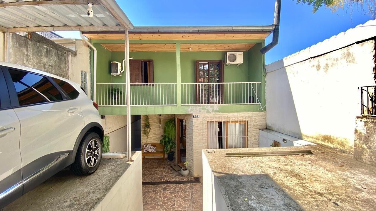 Sobrado 4 quartos à venda, 150m², Vila Jardim - Porto Alegre