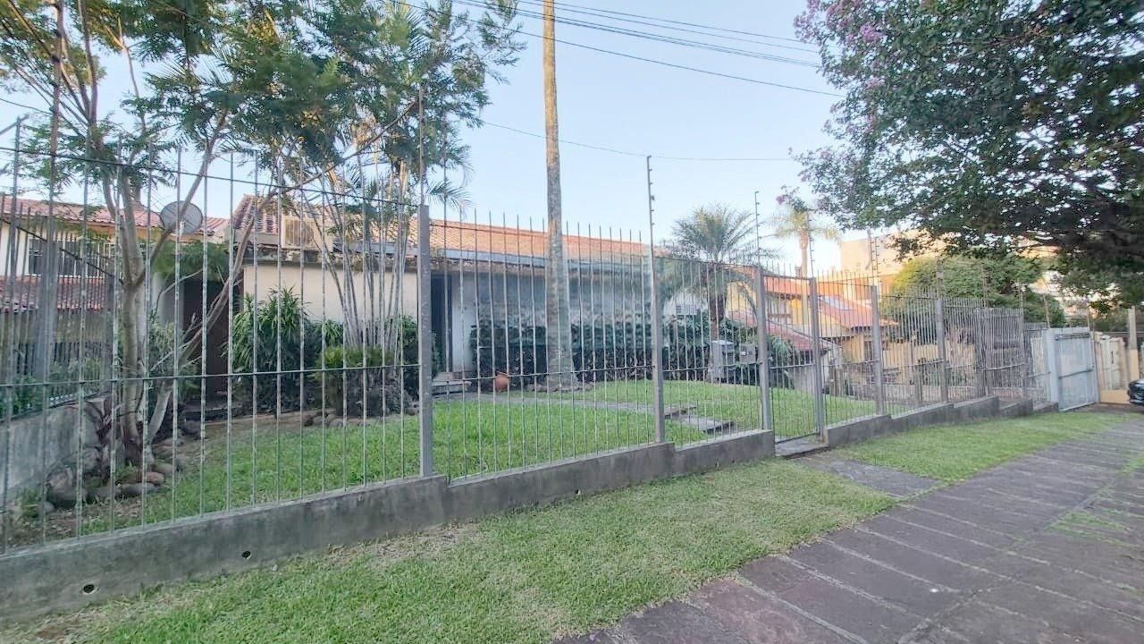 Casa 4 quartos à venda, 700m², Três Figueiras - Porto Alegre