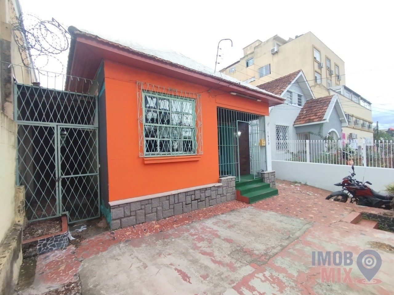Casa Comercial à venda, 200m², Vila Ipiranga - Porto Alegre — foto 2
