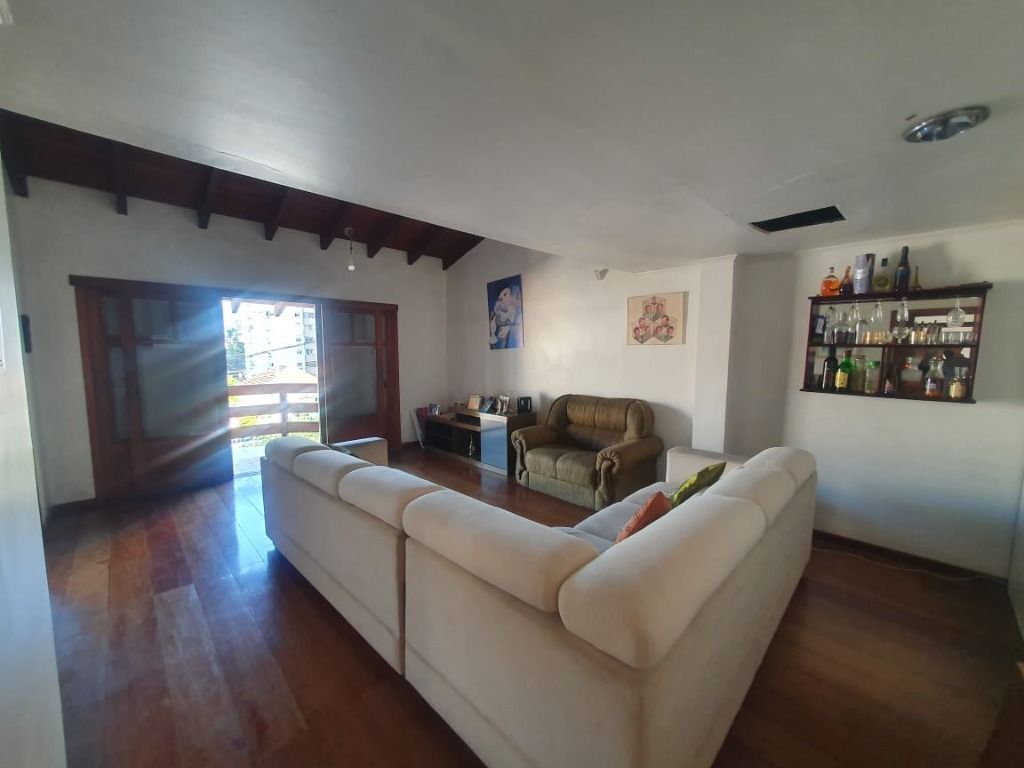 Casa para Venda - 260m², 3 dormitórios, sendo 1 suites, 2 vagas - Cristo Redentor — foto 3
