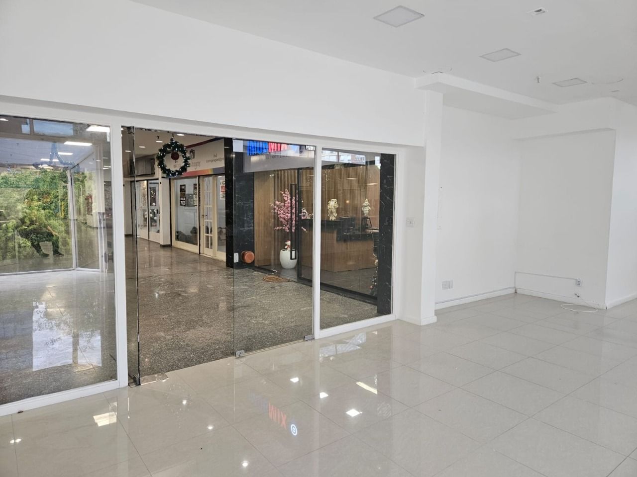 Loja à venda, 73m², Moinhos de Vento - Porto Alegre