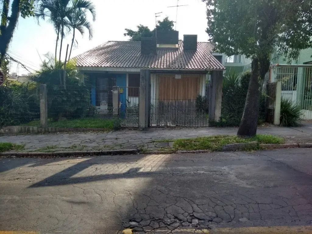 Casa 4 quartos à venda, 160m², Passo da Areia - Porto Alegre — foto 2