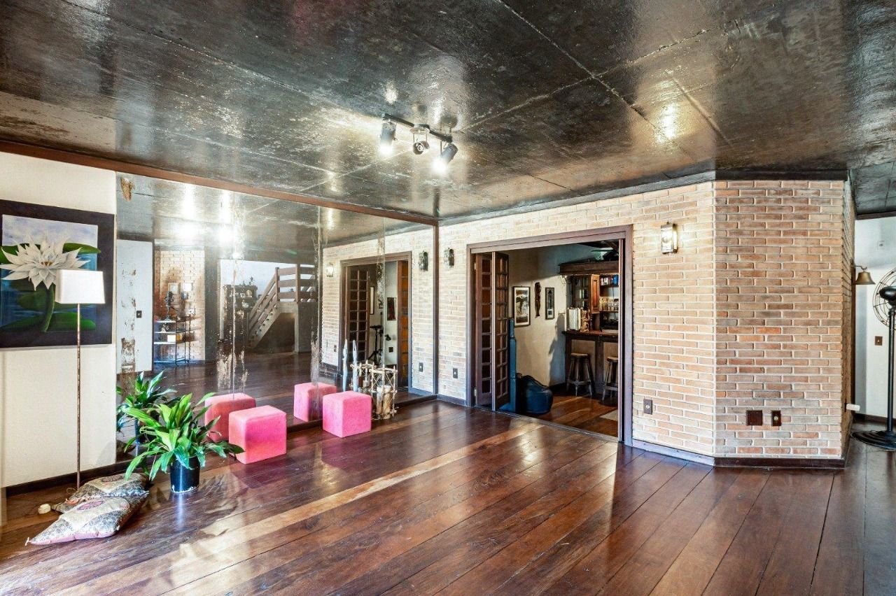 Casa 4 quartos à venda, 457m², Chácara das Pedras - Porto Alegre