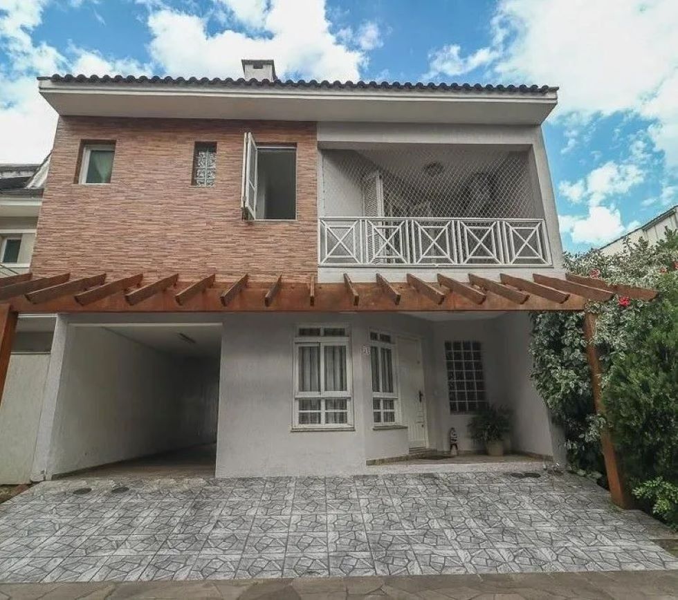 Casa 4 quartos à venda, 192m², Sarandi - Porto Alegre