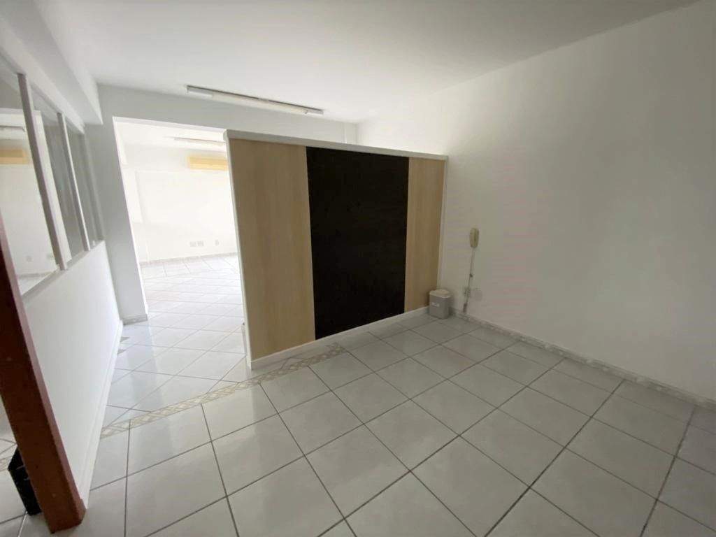 Sala Comercial à venda, 79m², Passo da Areia - Porto Alegre — foto 4