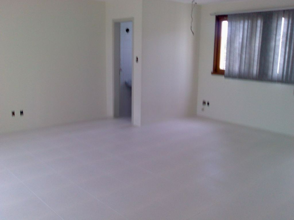Sala Comercial à venda, 93m², Passo da Areia - Porto Alegre — foto 2
