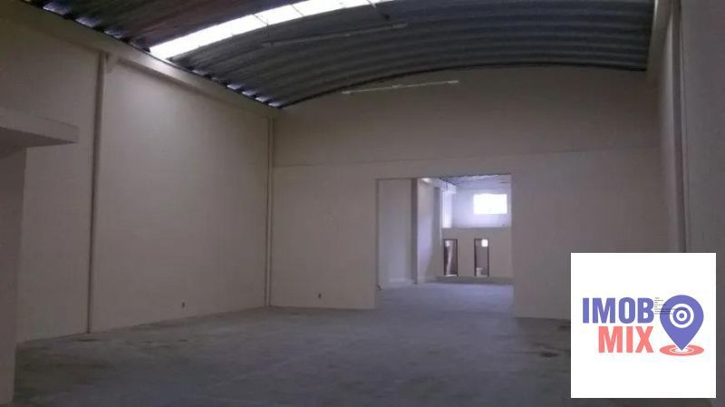 Galpão à venda, 489m², Santa Maria Goretti - Porto Alegre — foto 2