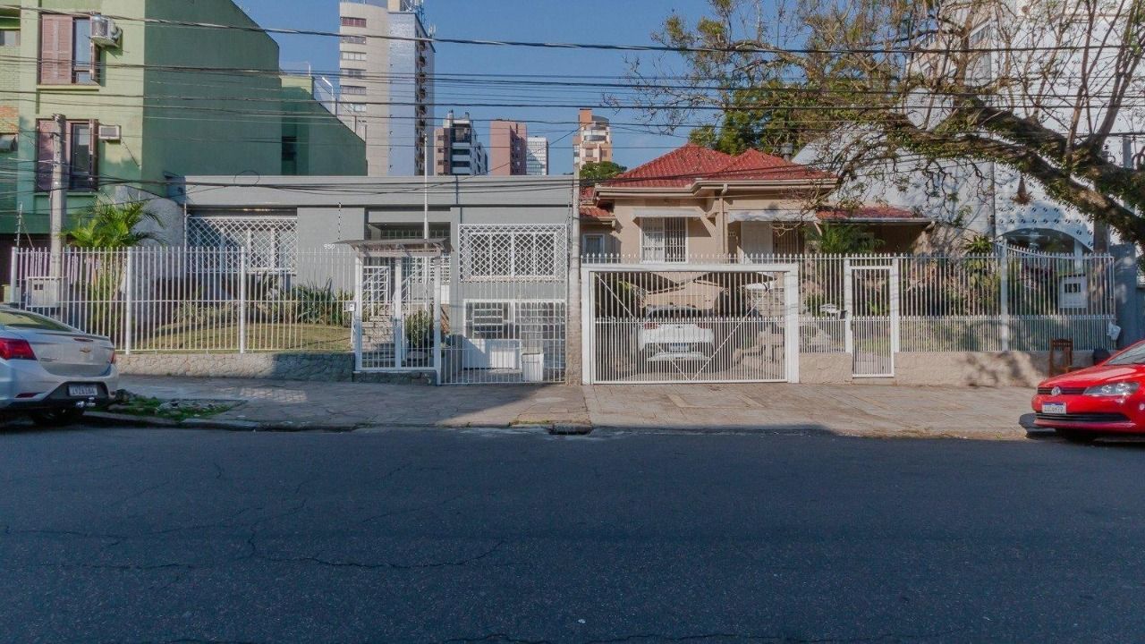 Casa 4 quartos à venda, 250m², Petrópolis - Porto Alegre