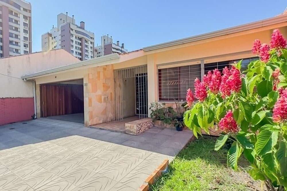 Casa 3 quartos à venda, 200m², Jardim Lindóia - Porto Alegre