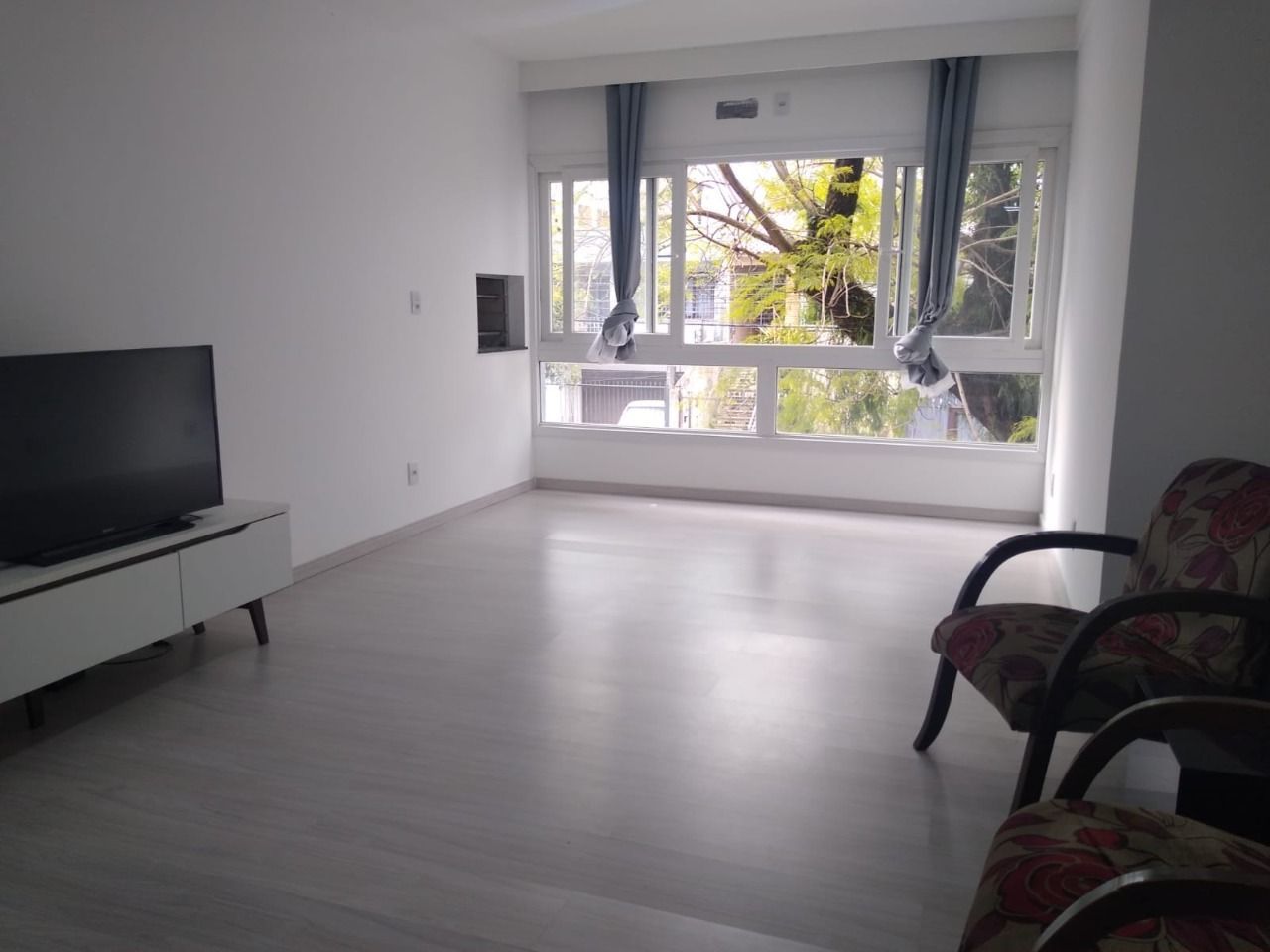 Apartamento para Venda - 82m², 2 dormitórios, sendo 1 suites, 1 vaga - São Sebastião — foto 3