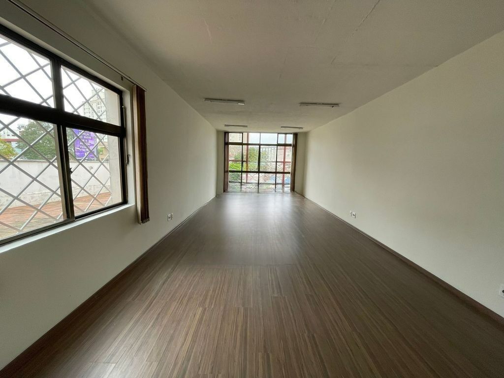 Sala Comercial à venda, 50m², Passo da Areia - Porto Alegre — foto 2
