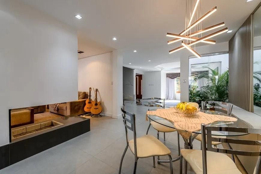 Casa 4 quartos à venda, 310m², Chácara das Pedras - Porto Alegre — foto 2