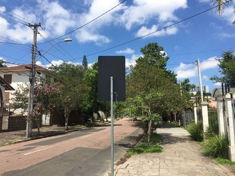 Casa para Venda - 320m², 3 dormitórios, sendo 1 suites, 4 vagas - Chácara das Pedras — foto 2