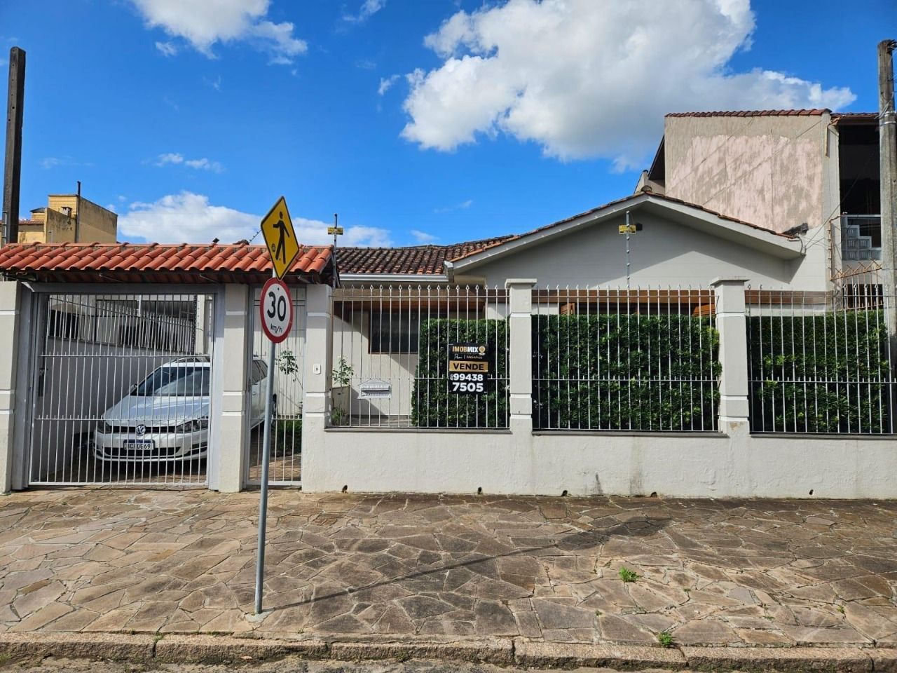 Casa 3 quartos à venda, 143m², Jardim Planalto - Porto Alegre