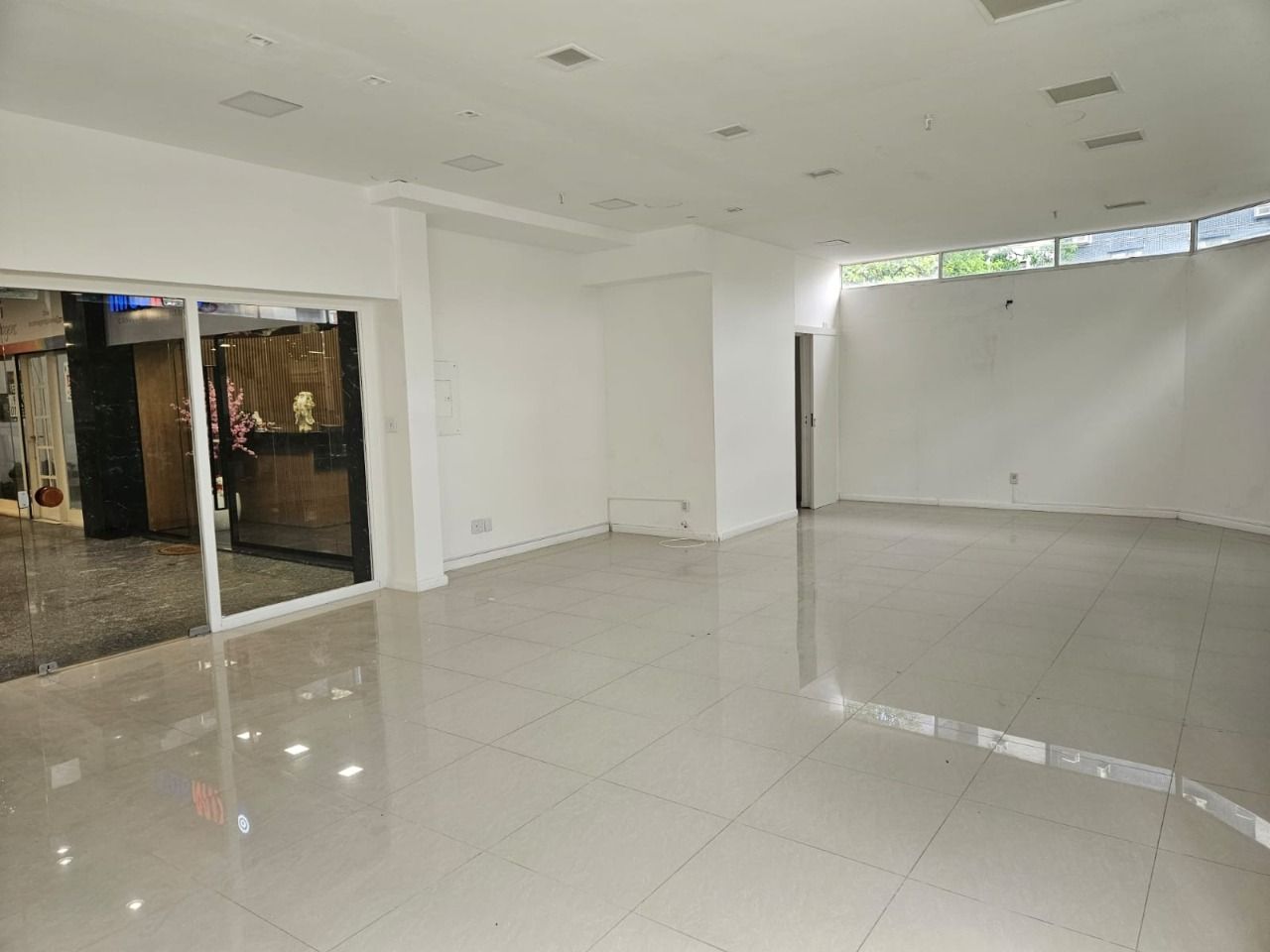 Loja à venda, 73m², Moinhos de Vento - Porto Alegre — foto 3
