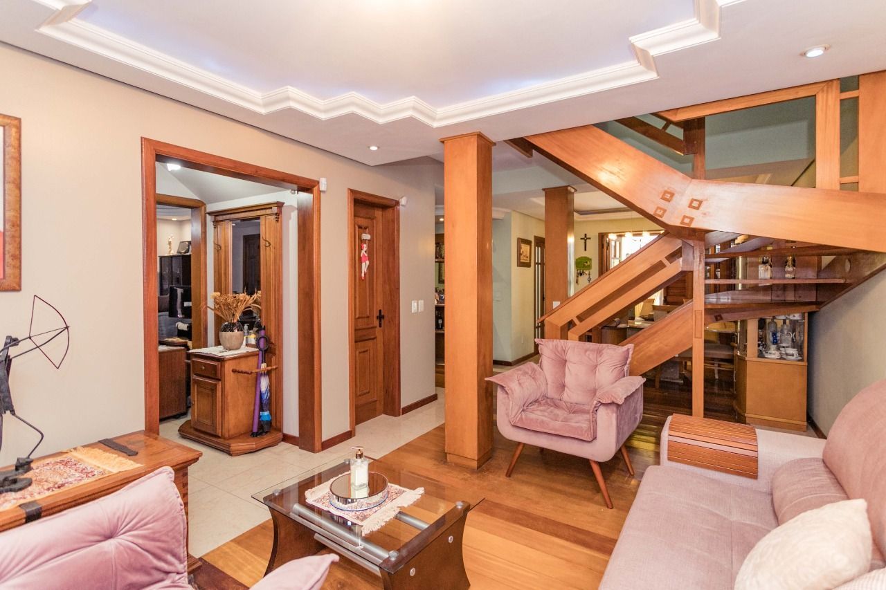 Casa para Venda - 304m², 4 dormitórios, sendo 1 suites, 3 vagas - Jardim Lindóia — foto 4