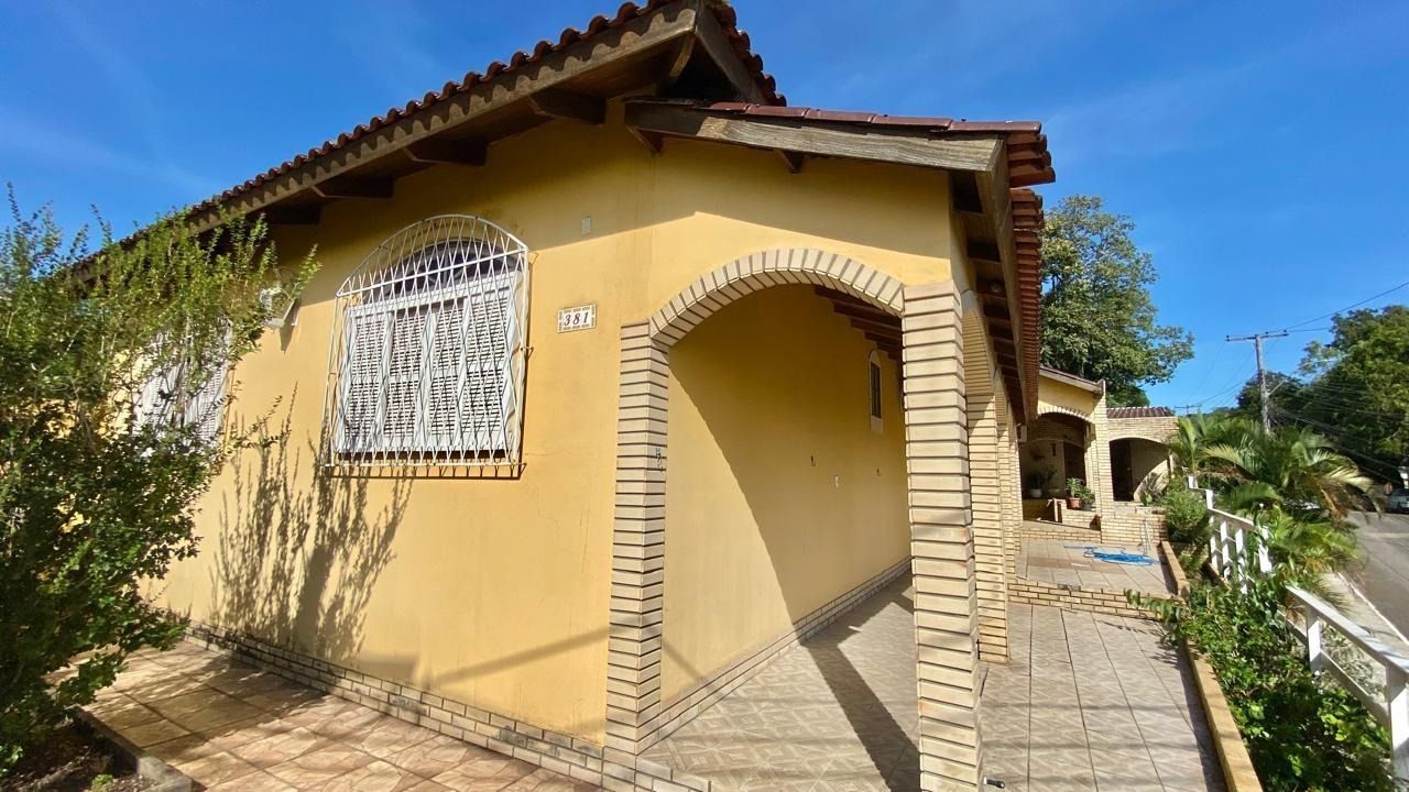 Casa 6 quartos à venda, 345m², Glória - Porto Alegre