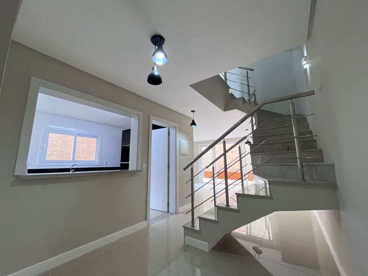 Casa 3 quartos à venda, 256m², Morro Santana - Porto Alegre