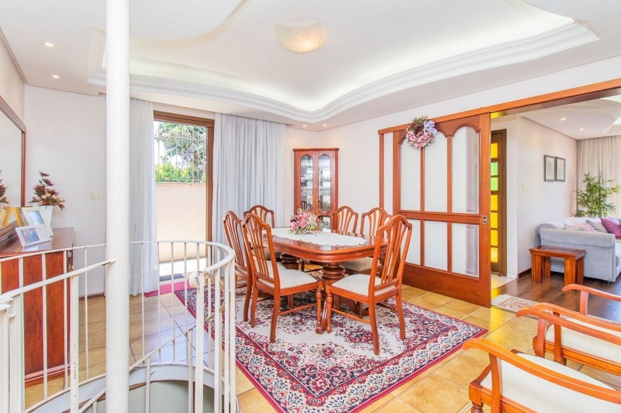 Casa 4 quartos à venda, 296m², Jardim Sabará - Porto Alegre — foto 2