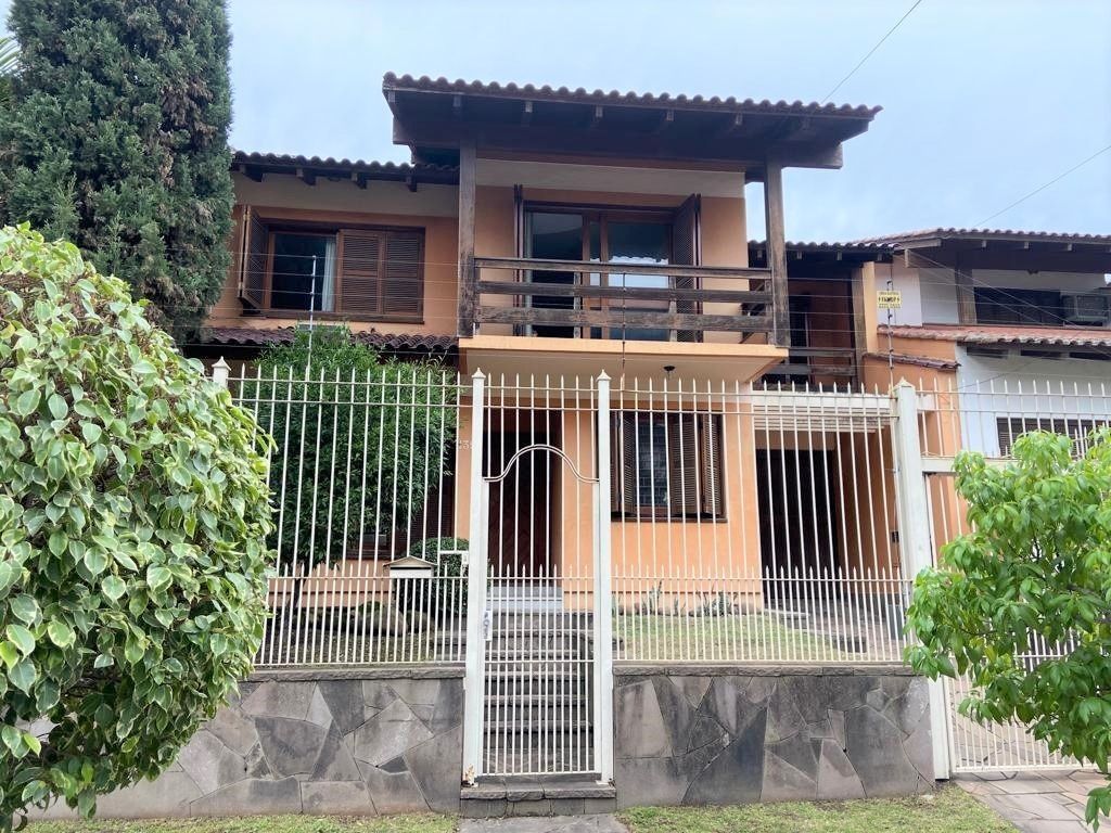Sobrado para Venda - 313.15m², 4 dormitórios, sendo 1 suites, 4 vagas - Jardim Lindóia