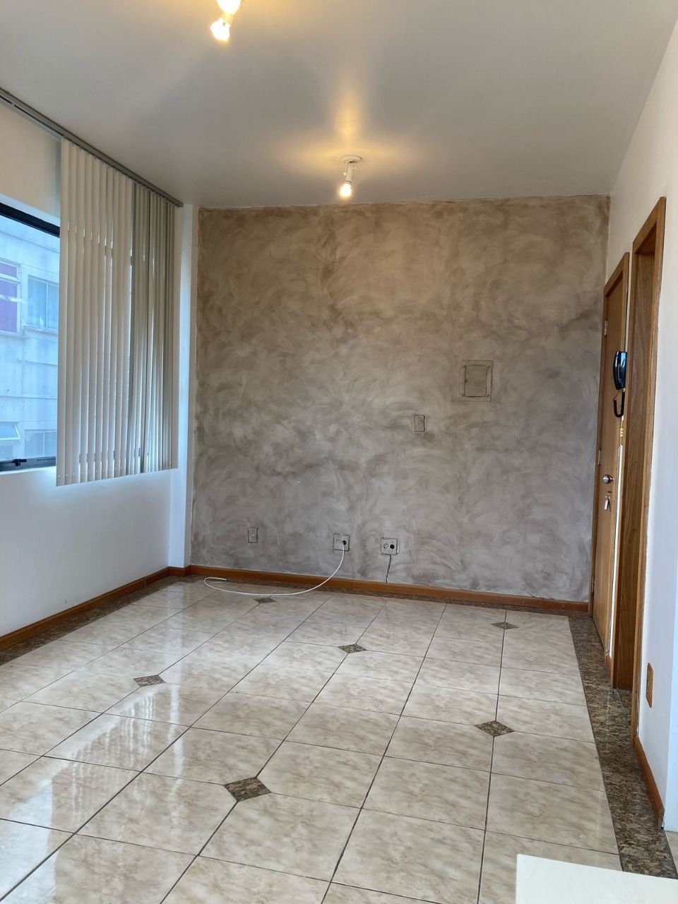 Sala Comercial à venda, 24m², Petrópolis - Porto Alegre — foto 4