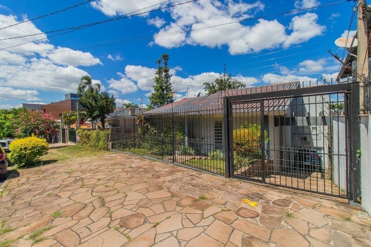 Casa 3 quartos à venda, 234m², Três Figueiras - Porto Alegre — foto 3