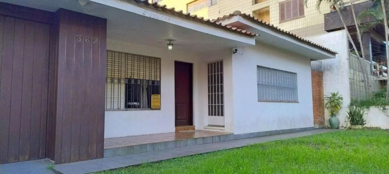 Casa 4 quartos à venda, 208m², Jardim Lindóia - Porto Alegre