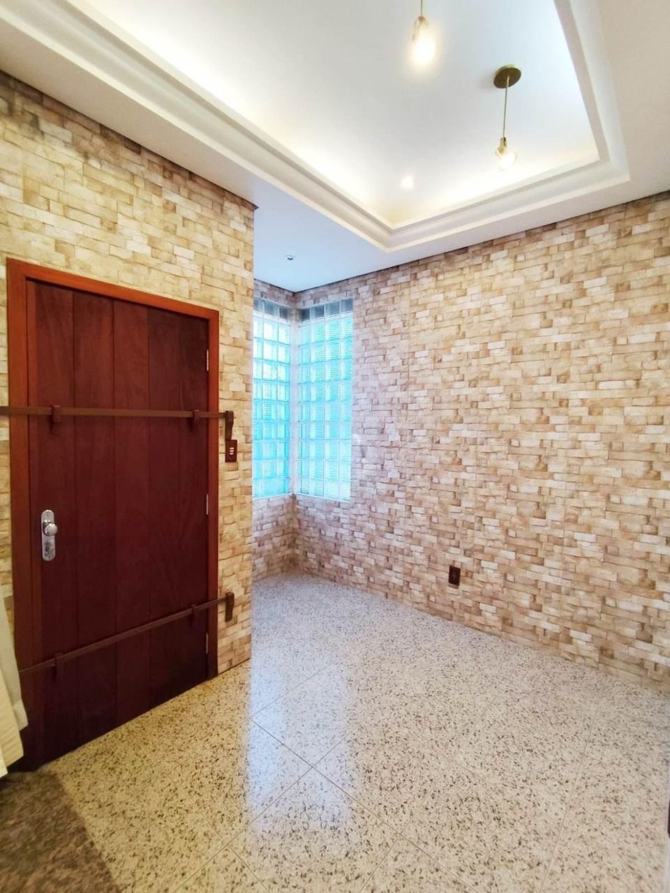 Casa 3 quartos à venda, 255m², Jardim Lindóia - Porto Alegre — foto 2