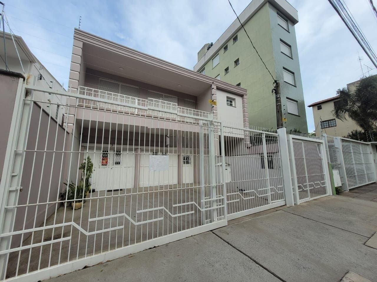 Casa 4 quartos à venda, 280m², Jardim São Pedro - Porto Alegre