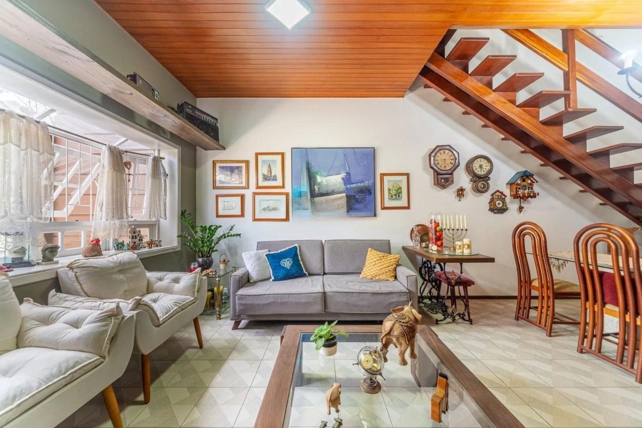 Casa 4 quartos à venda, 220m², Chácara das Pedras - Porto Alegre
