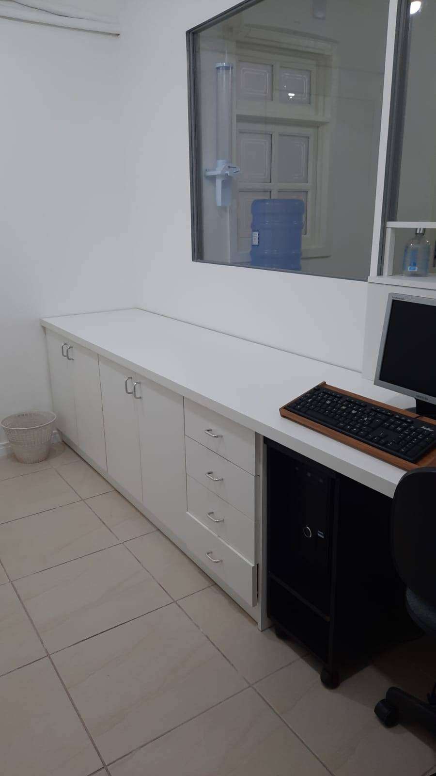 Sala Comercial à venda, 48m², Navegantes - Porto Alegre — foto 2