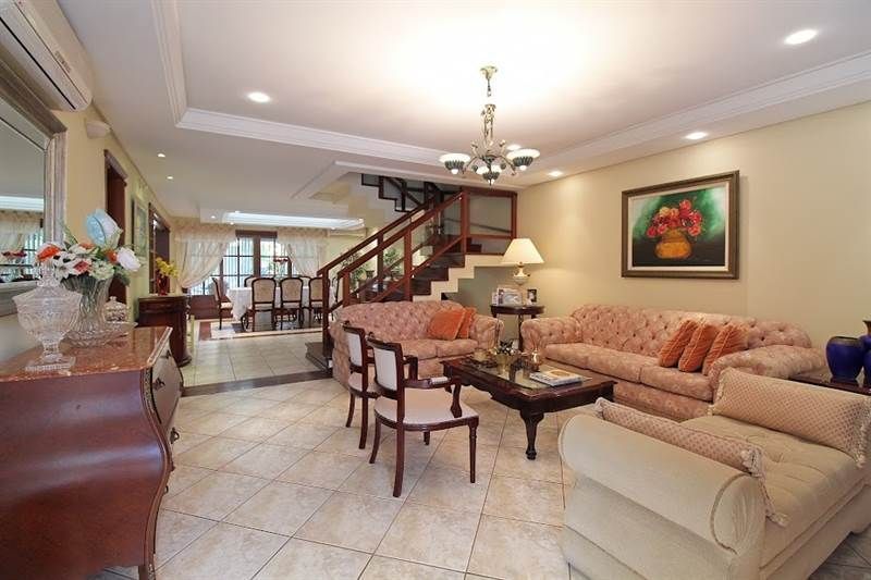 Casa para Venda - 381.1m², 4 dormitórios, sendo 1 suites, 4 vagas - Chácara das Pedras