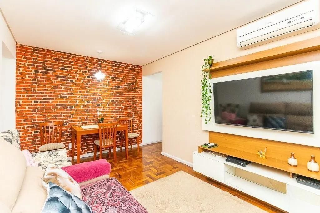 Apartamento no bairro Vila Ipiranga de 2 dormitórios e 2 vagas