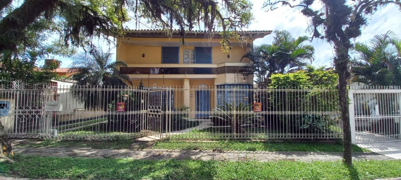 Casa 3 quartos à venda, 281m², Jardim Lindóia - Porto Alegre
