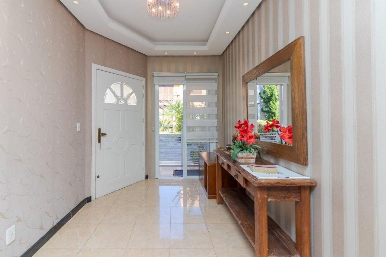 Casa 3 quartos à venda, 192m², Sarandi - Porto Alegre — foto 2