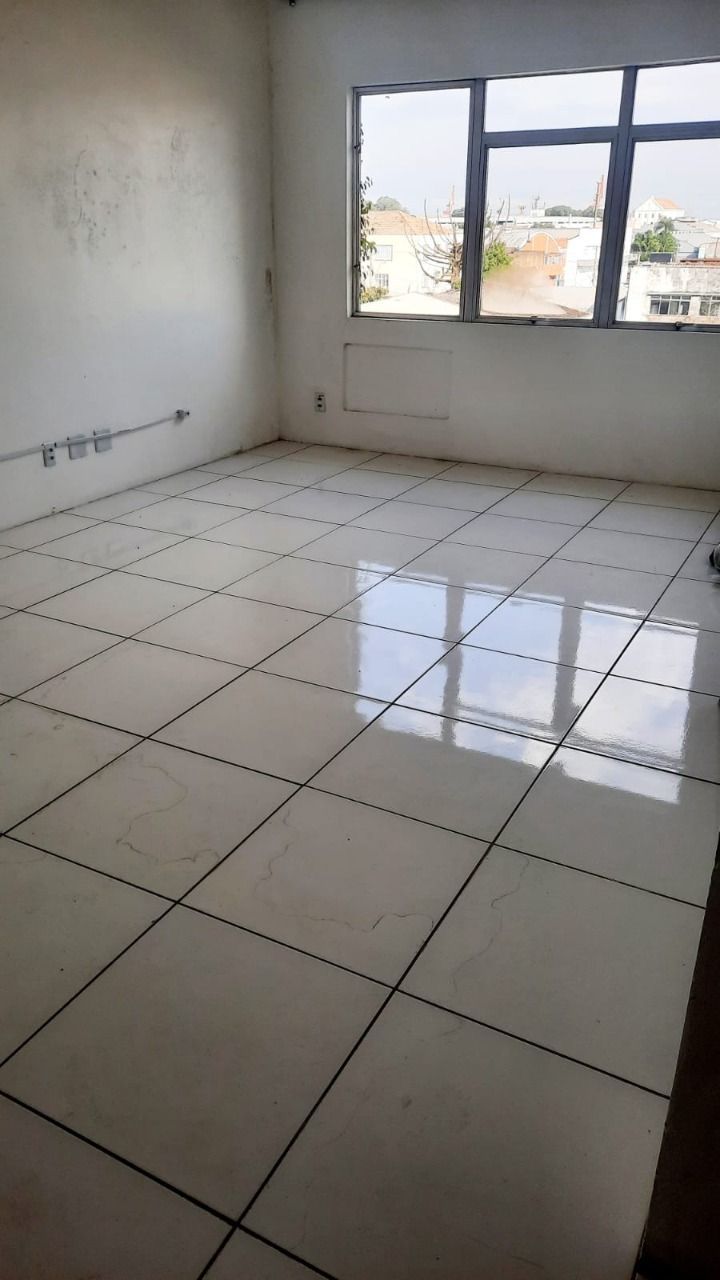 Sala Comercial à venda, 28m², Navegantes - Porto Alegre