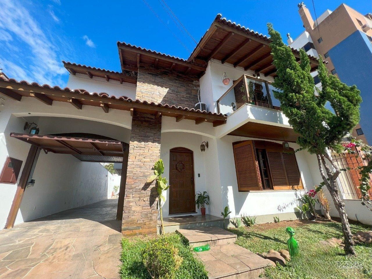 Casa 4 quartos à venda, 189m², Vila Ipiranga - Porto Alegre