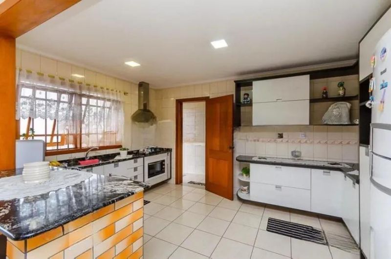 Casa 4 quartos à venda, 261m², Sarandi - Porto Alegre — foto 2