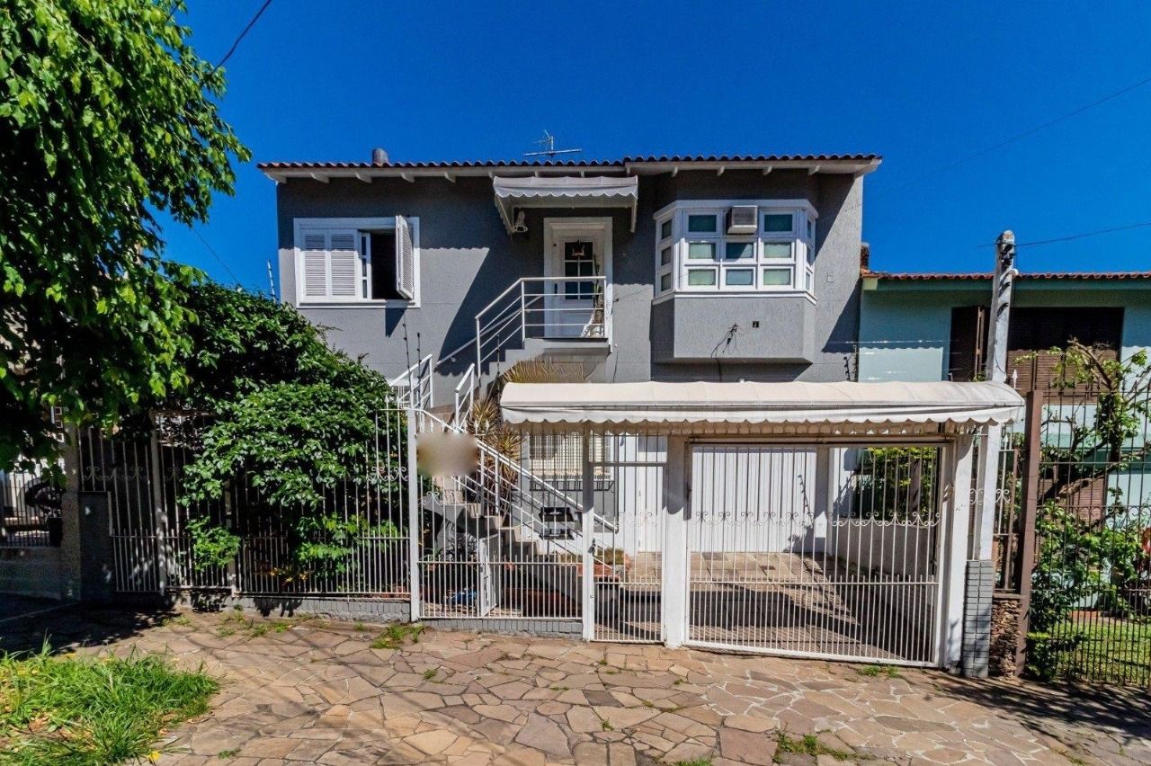Casa 6 quartos à venda, 338m², São Sebastião - Porto Alegre