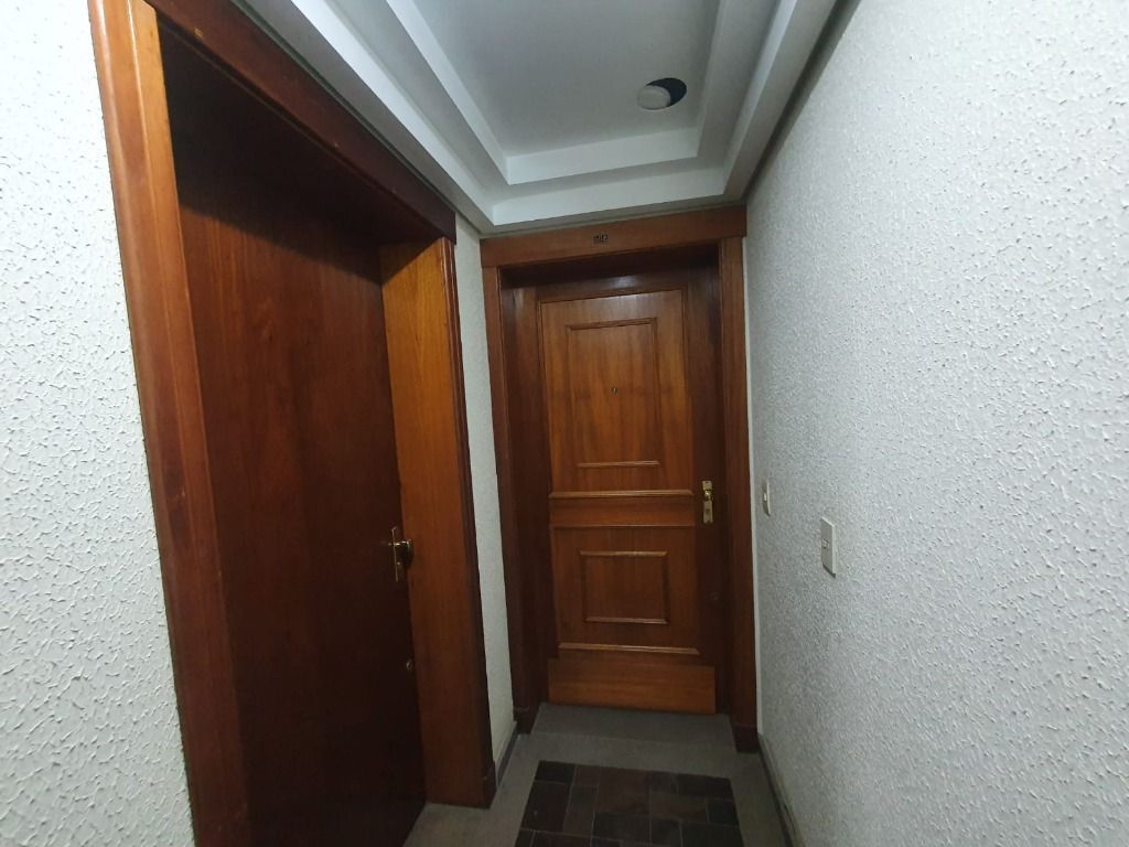 Apartamento para Venda - 139.81m², 3 dormitórios, sendo 1 suites, 2 vagas - Mont Serrat — foto 2
