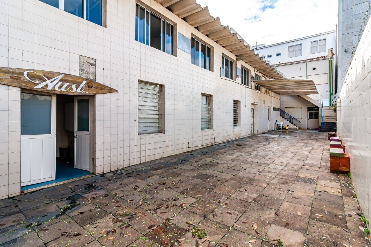 Galpão à venda, 1700m², Floresta - Porto Alegre