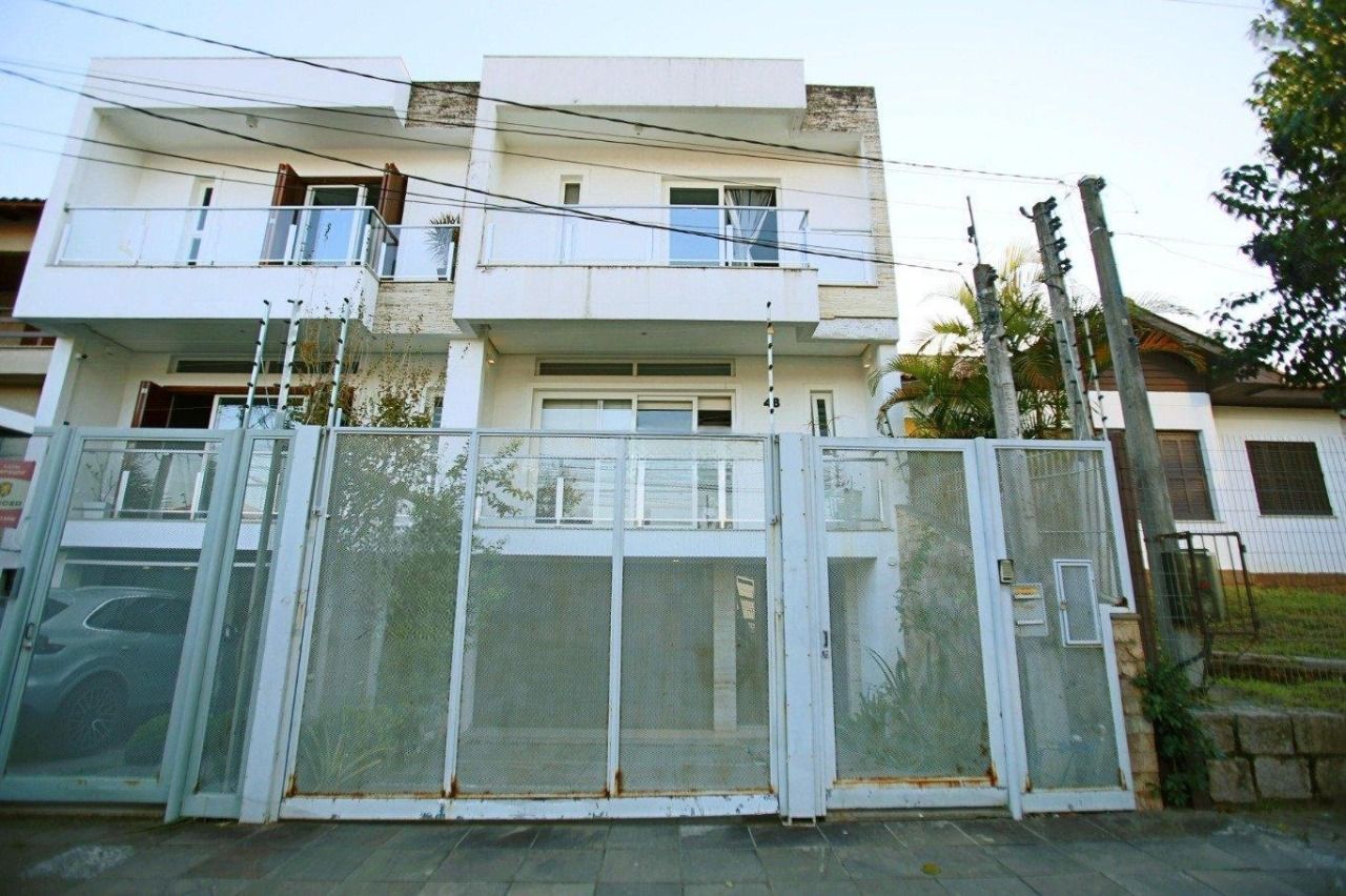 Sobrado 3 quartos à venda, 263m², Jardim Lindóia - Porto Alegre