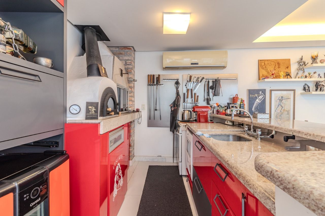 Casa 5 quartos à venda, 357m², Rio Branco - Porto Alegre