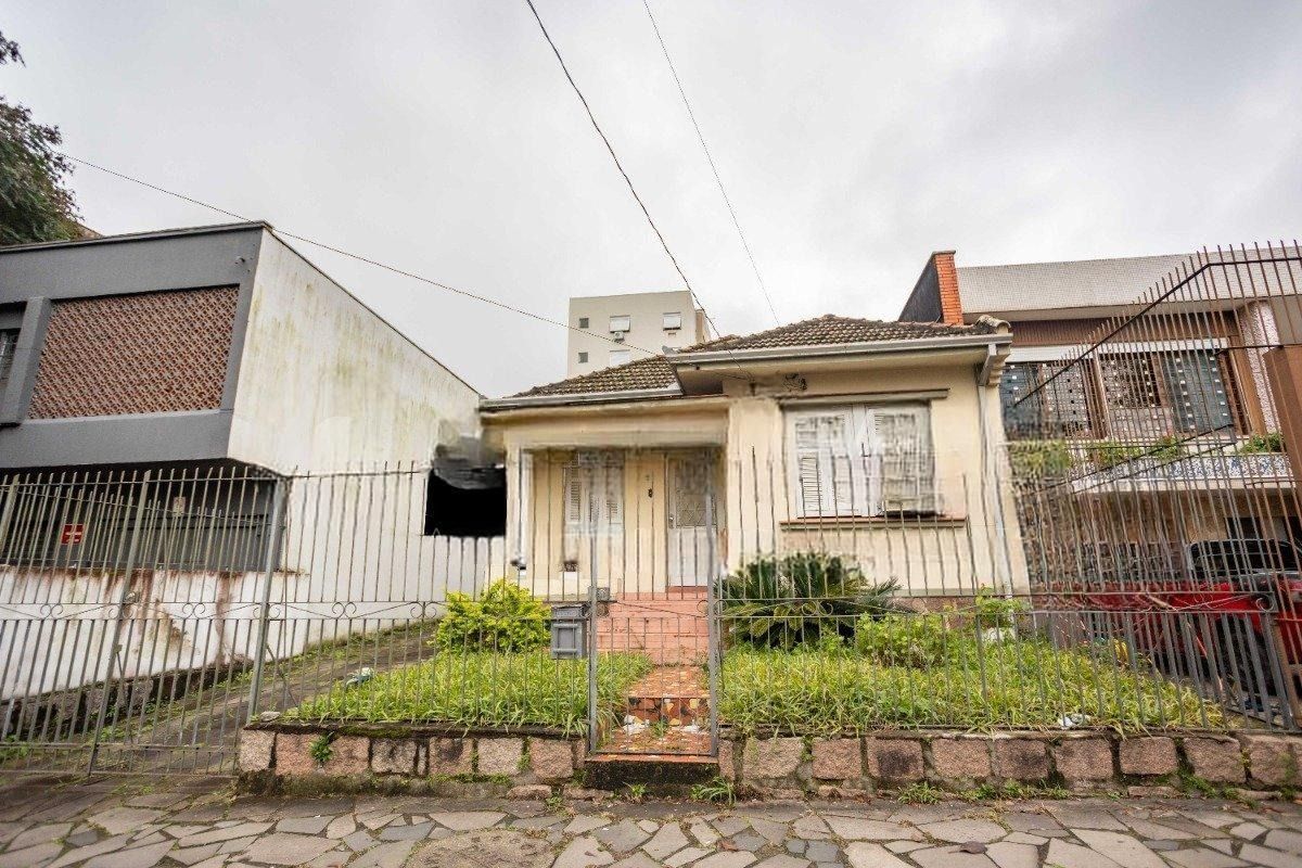 Casa 3 quartos à venda, 160m², Passo da Areia - Porto Alegre
