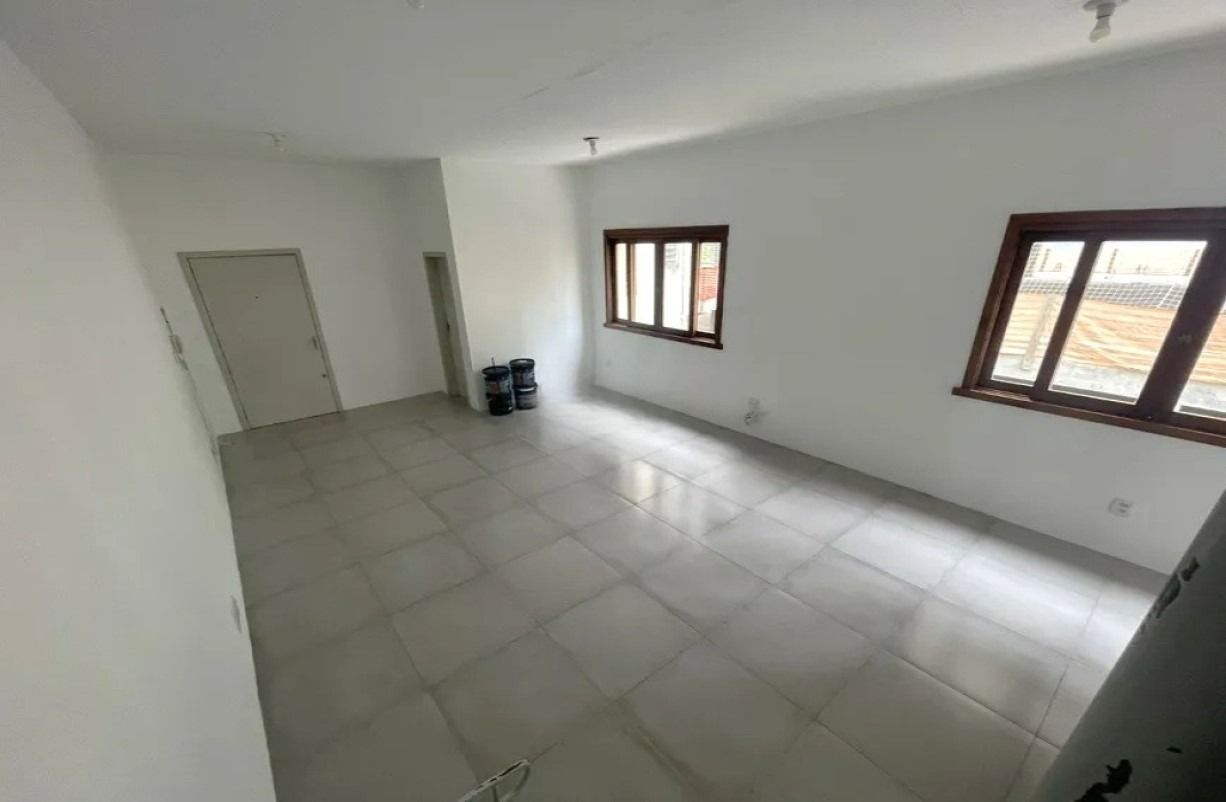 Sala Comercial à venda, 90m², Passo da Areia - Porto Alegre — foto 3