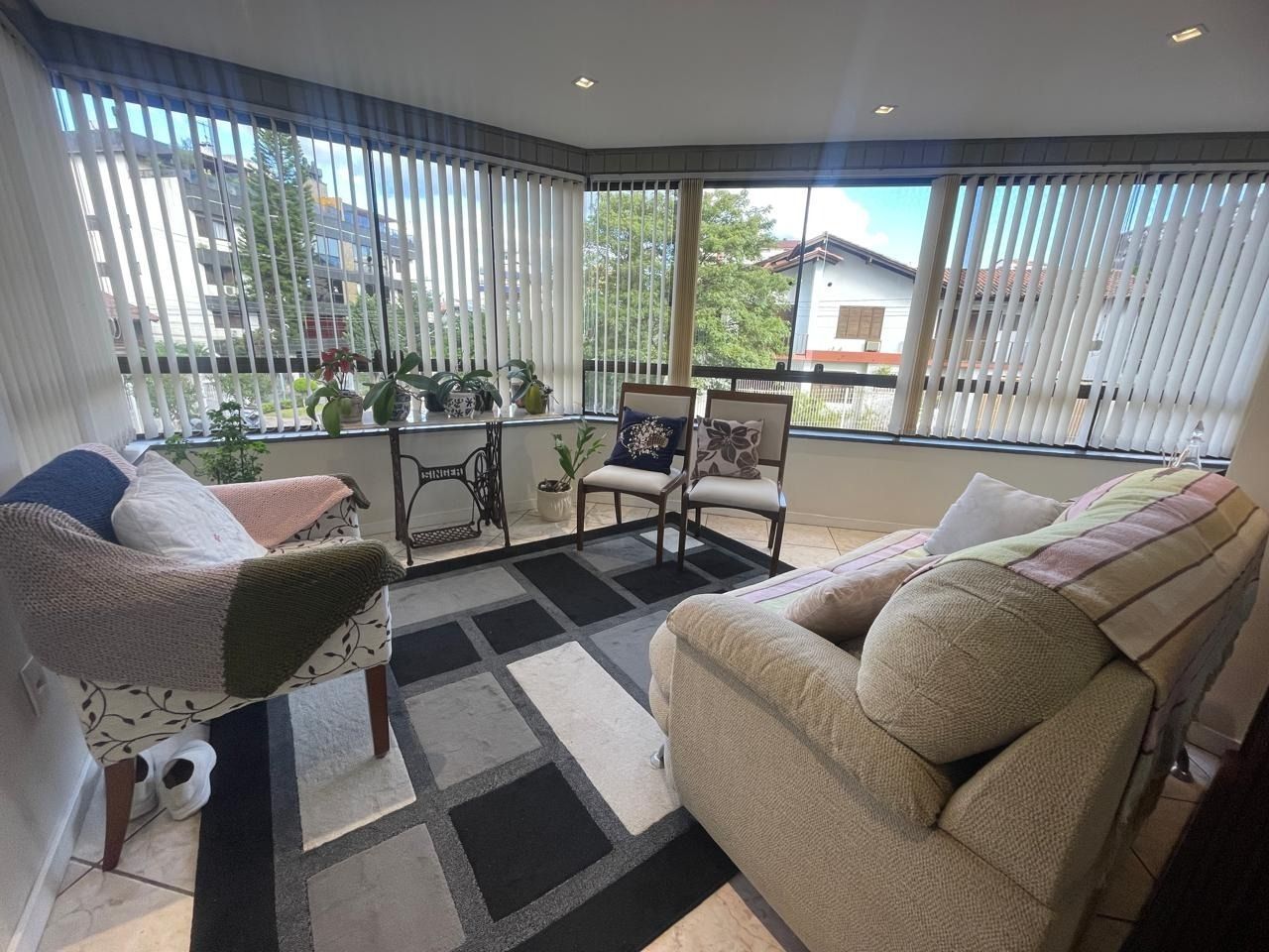 Apartamento 3 quartos à venda, 137m², Jardim Lindóia - Porto Alegre