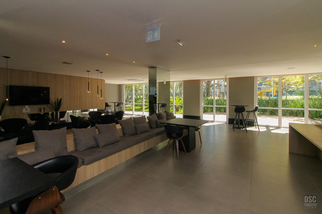 Apartamento à venda com 3 quartos, 81m² - Foto 33
