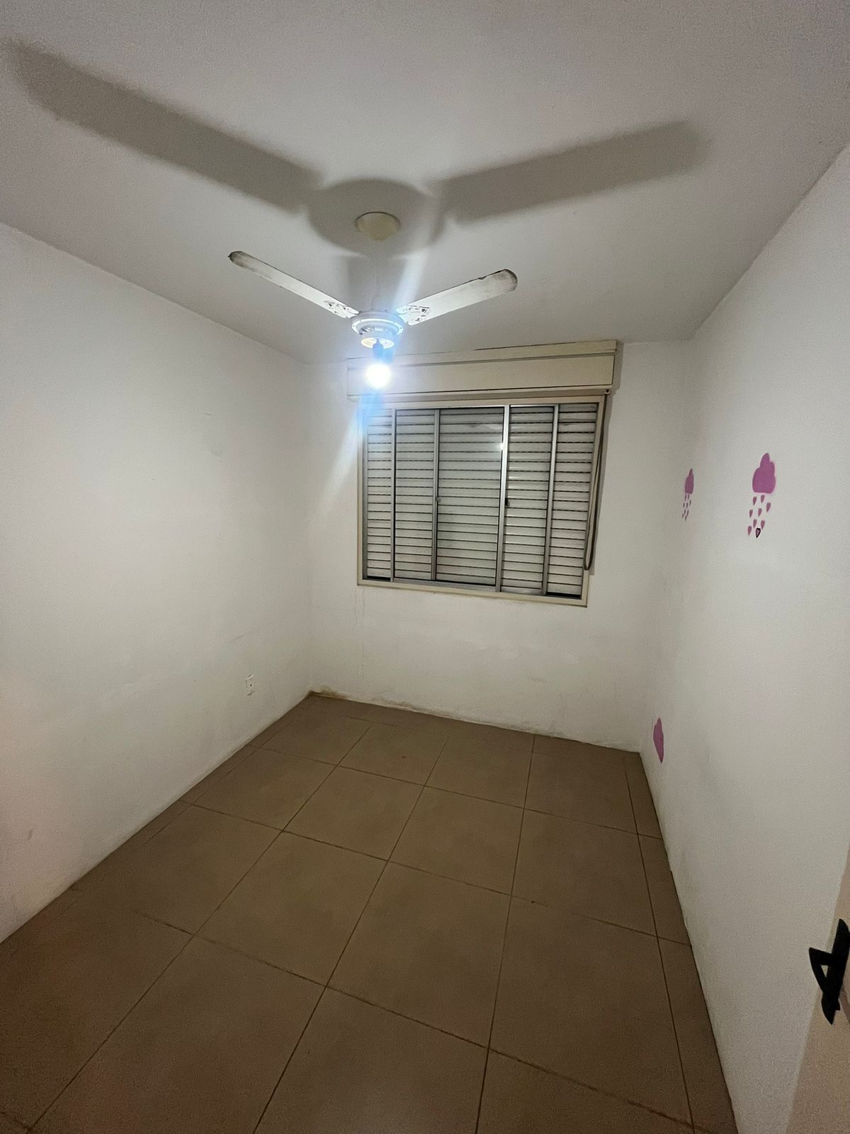 Apartamento com 02 dormitórios e uma vaga
