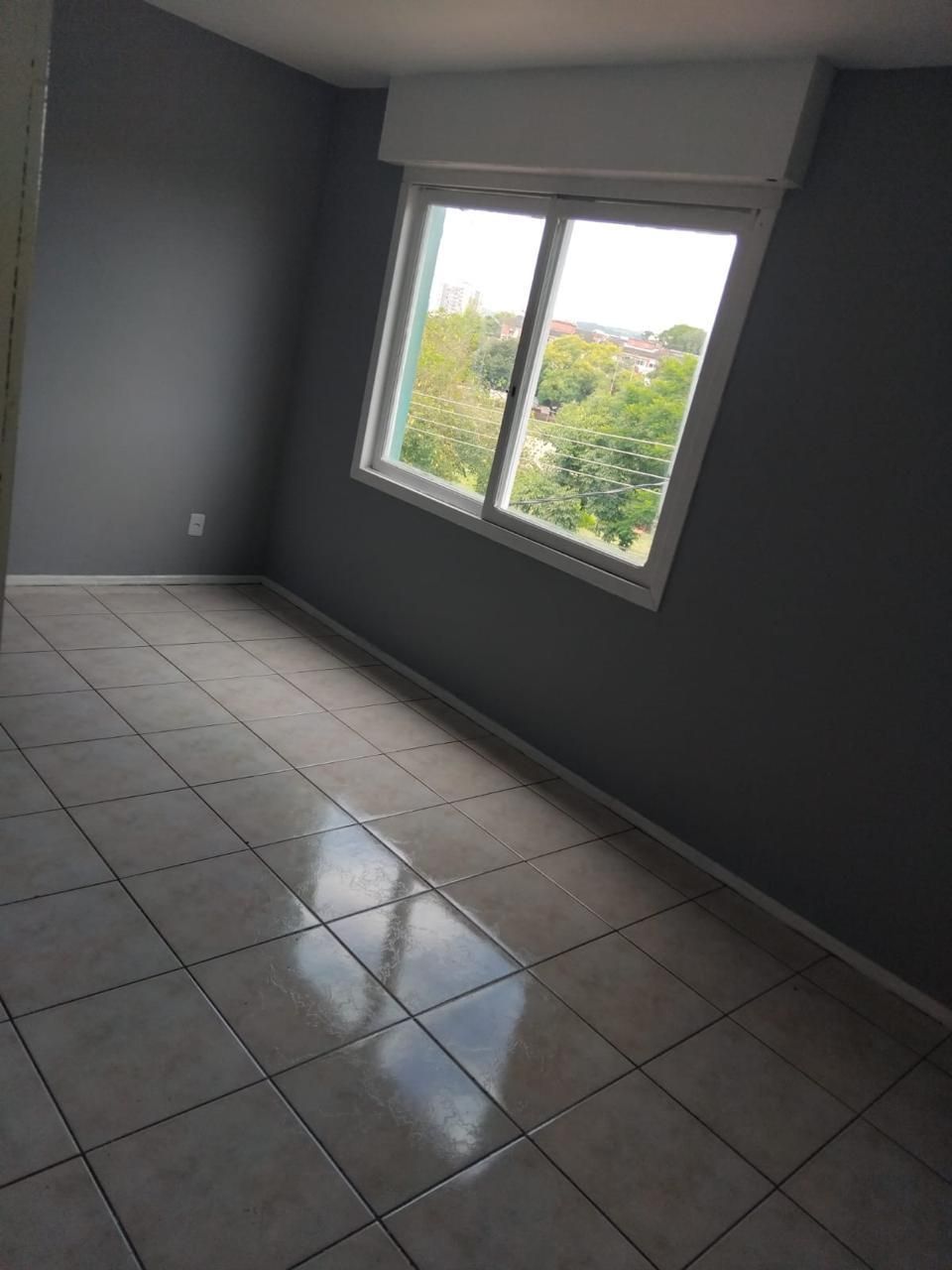 Apartamento com 03 dormitórios no Bairro Rubem Berta