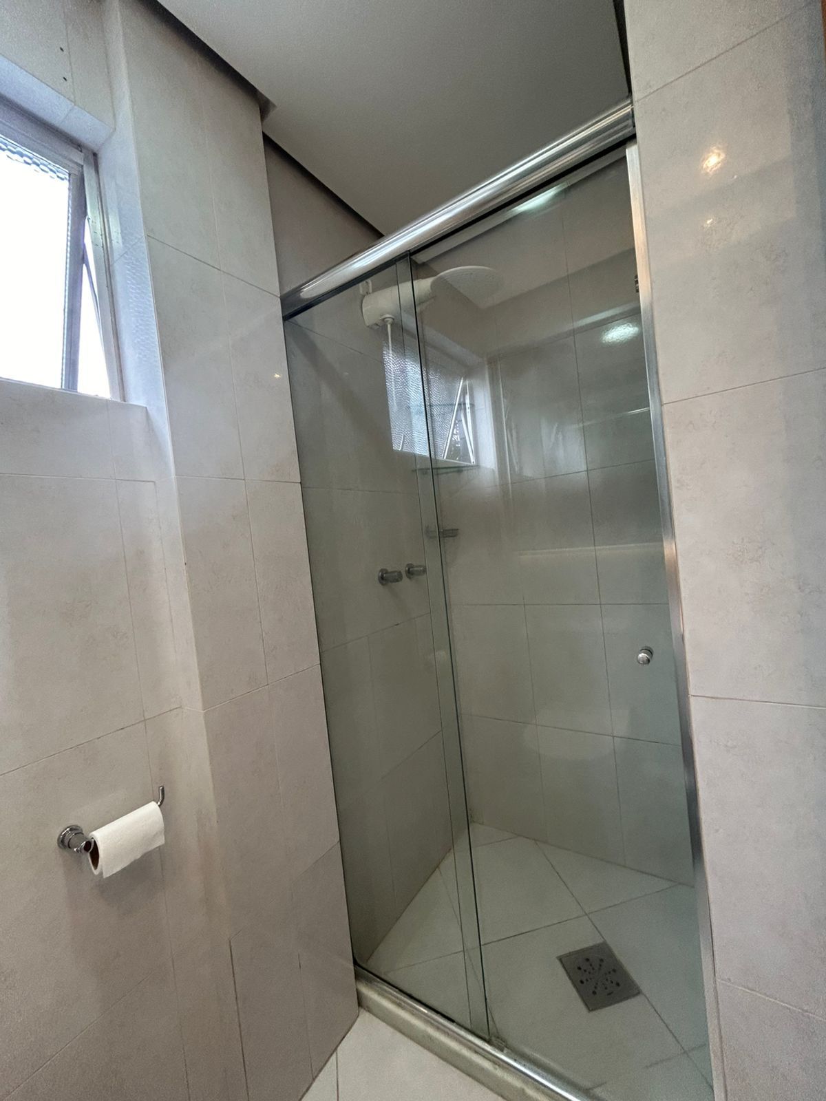 Apartamento à venda com 2 quartos, 64m² - Foto 12